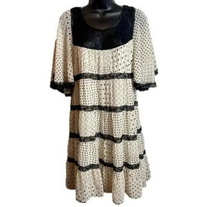 MISS Me Couture flowy dress with flutter sleeves‎ and lace details